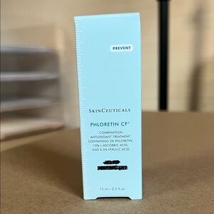 SkinCeuticals Phloretin CF Antioxidant Serum Box - Light Blue